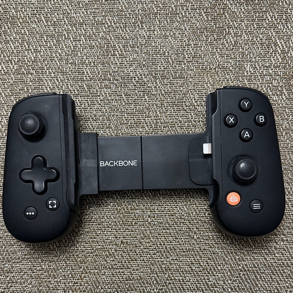 Backbone Black Mobile Gaming Controller